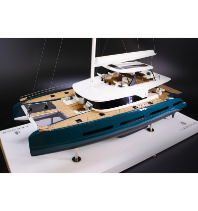 Lagoon L82 Custom model