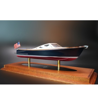 Hinckley Talaria 29R full custom model