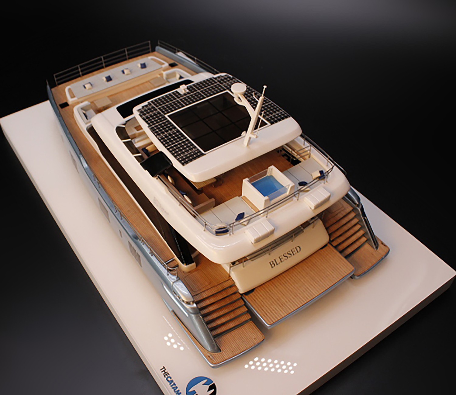 Sunreef 80 Power custom model - Image 5