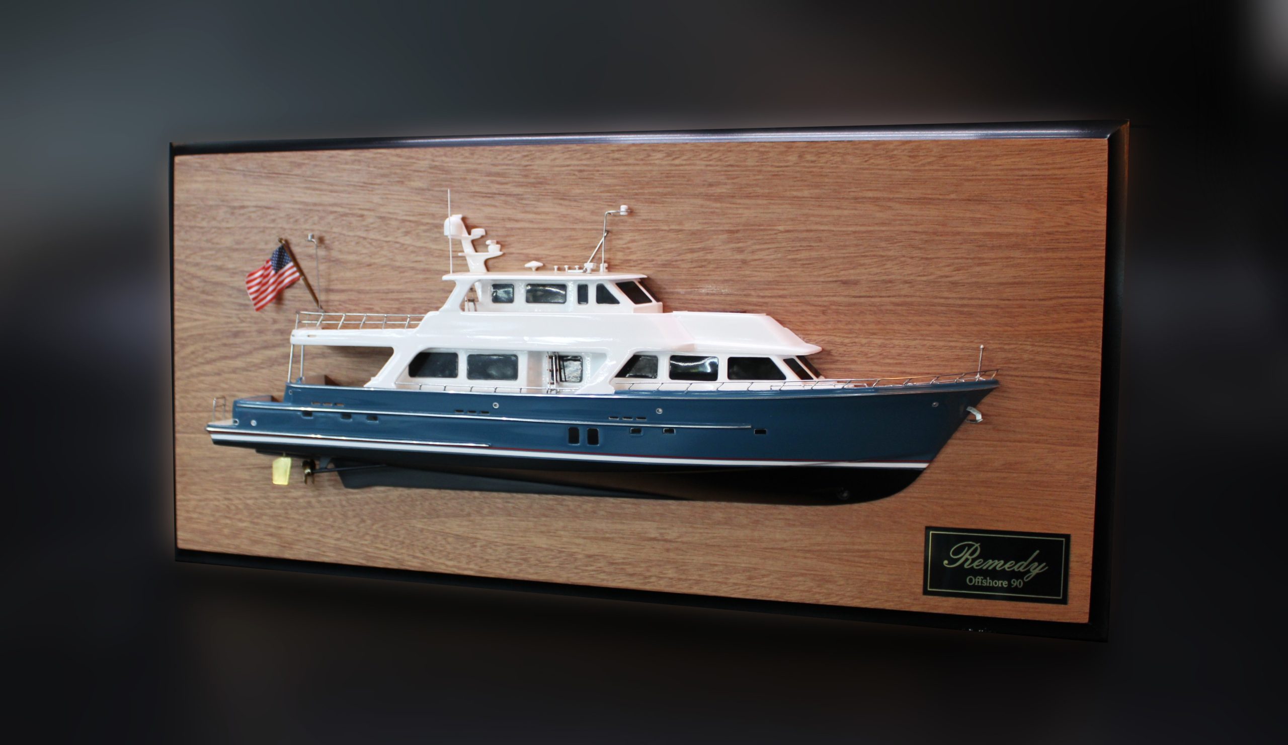 Offshore 90 custom half model - Image 3