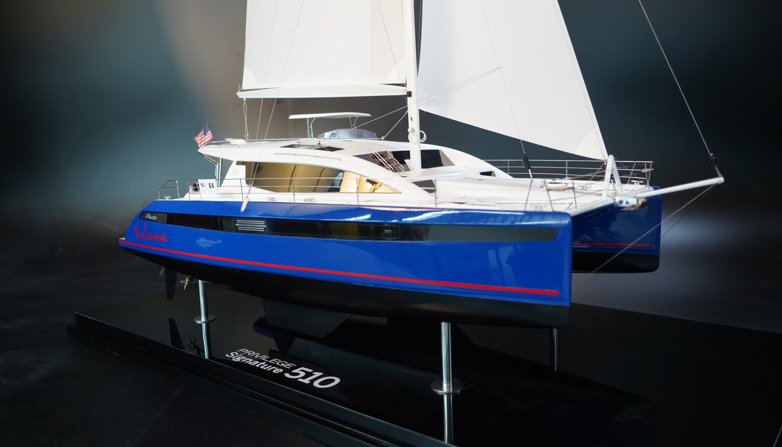 Privilege 510 full custom model - Image 5