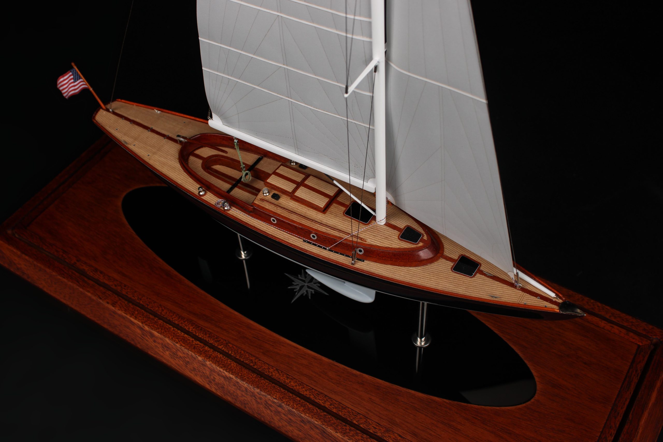 Spirit 46 "Bamboozle"-Custom Model+Desk Model – Image 4