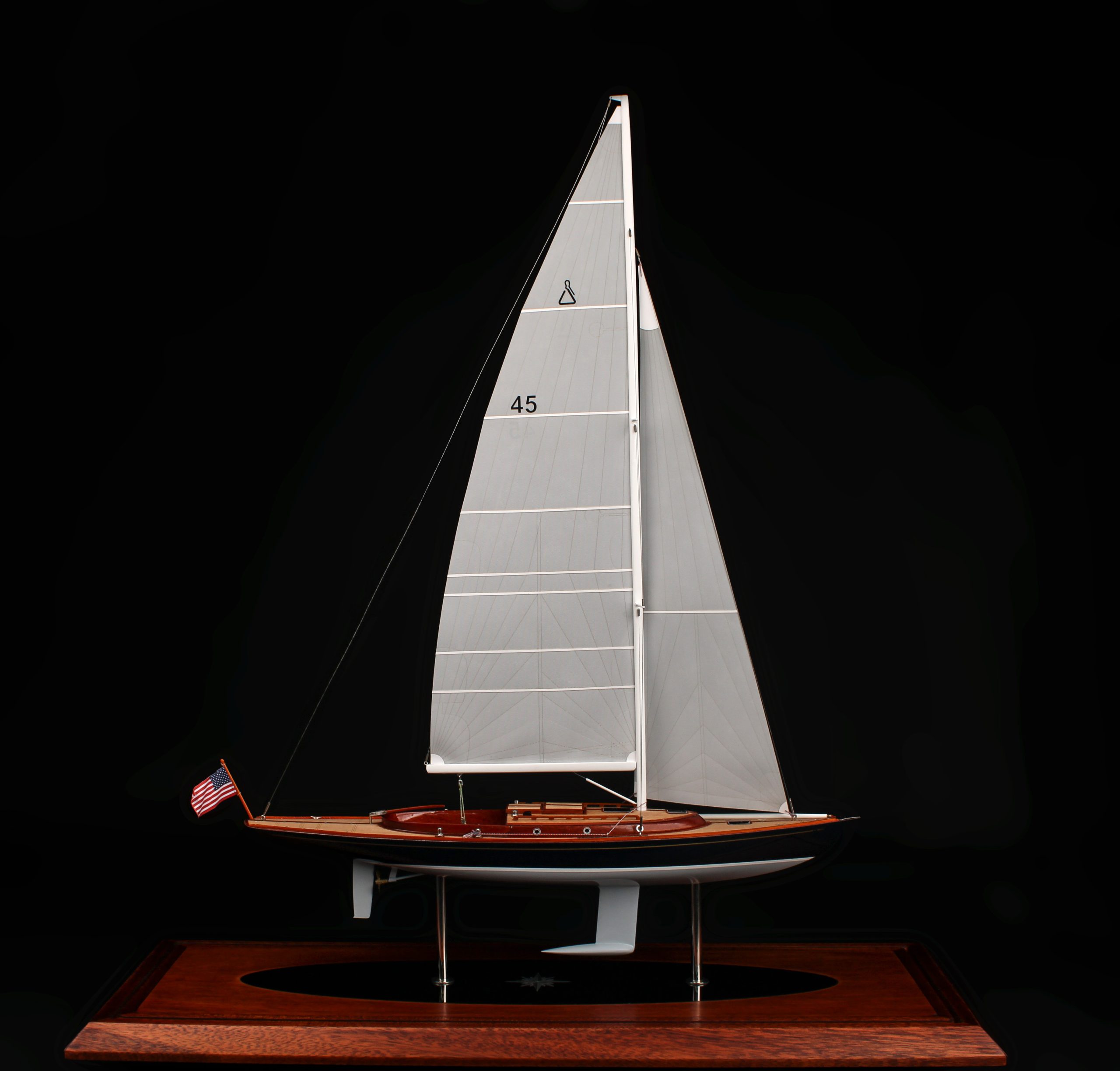 Spirit 46 "Bamboozle"-Custom Model+Desk Model – Image 6