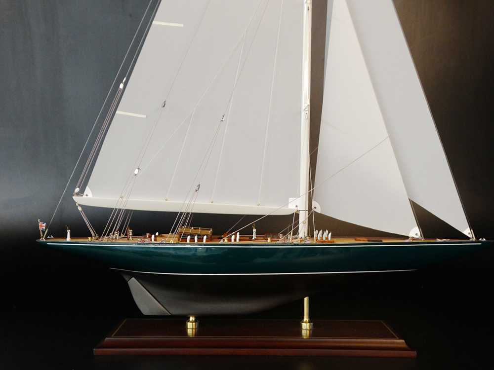 America's Cup Boats - - Shamrock V. 1930 - Abordage