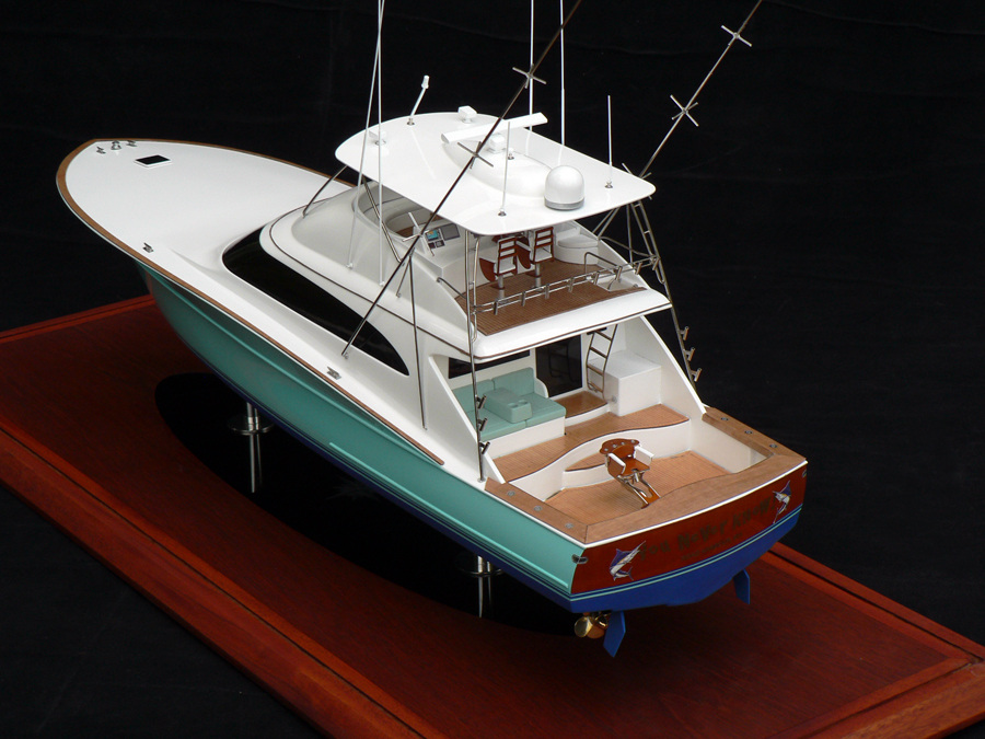 Custom Models - F & S Boatworks - F & S 72 "You Never Know" - Abordage
