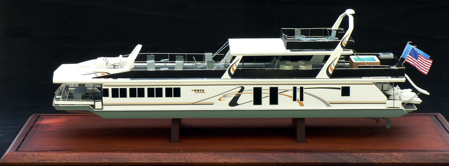 Custom Models - Fantasy Yachts Houseboat - Fantasy Yachts Houseboat 110 "Cents Less" - Abordage