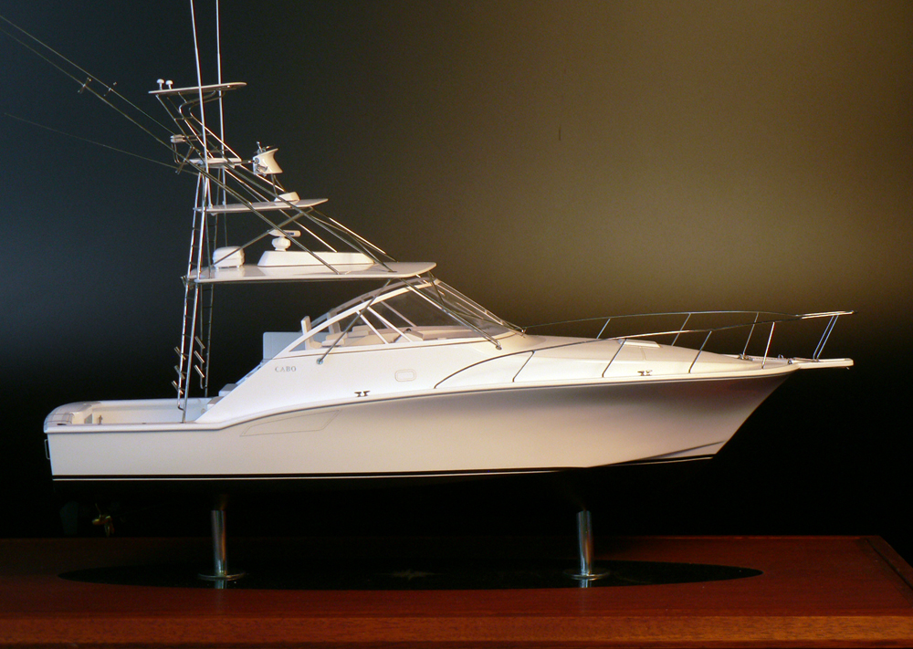 Custom Models - Cabo - Cabo 38 Express - Abordage