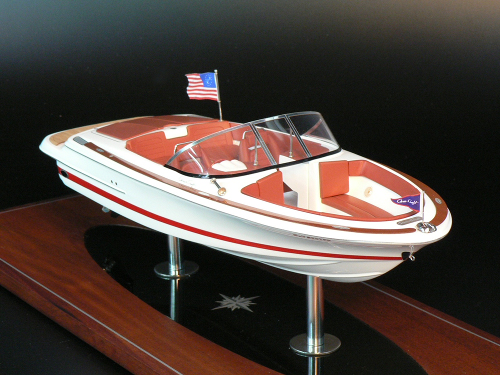 Custom Models - Chris Craft - Chris Craft Launch 22 - Abordage