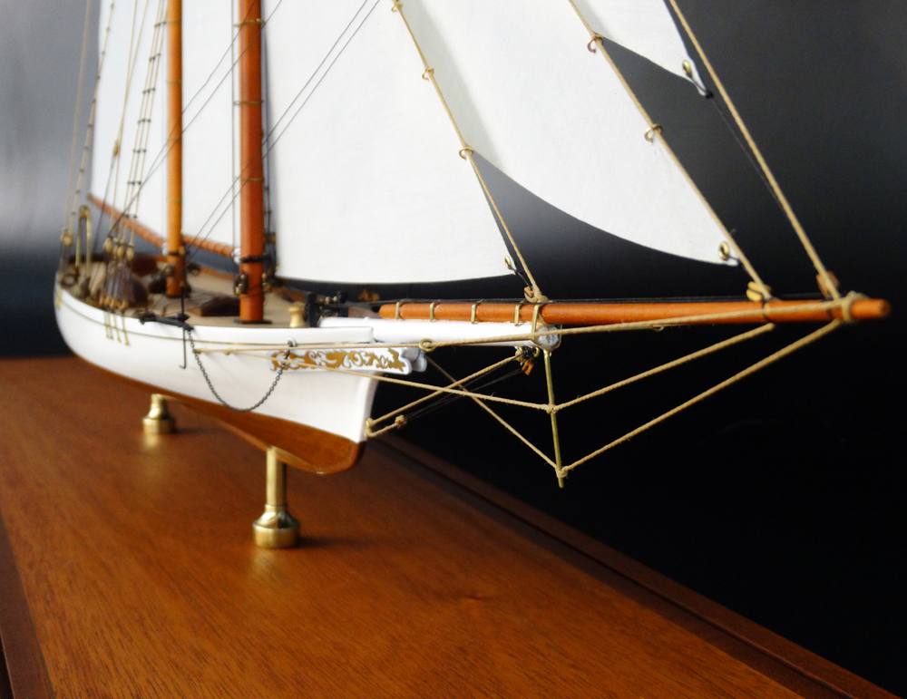 America's Cup Boats - - Columbia 1871 - Abordage