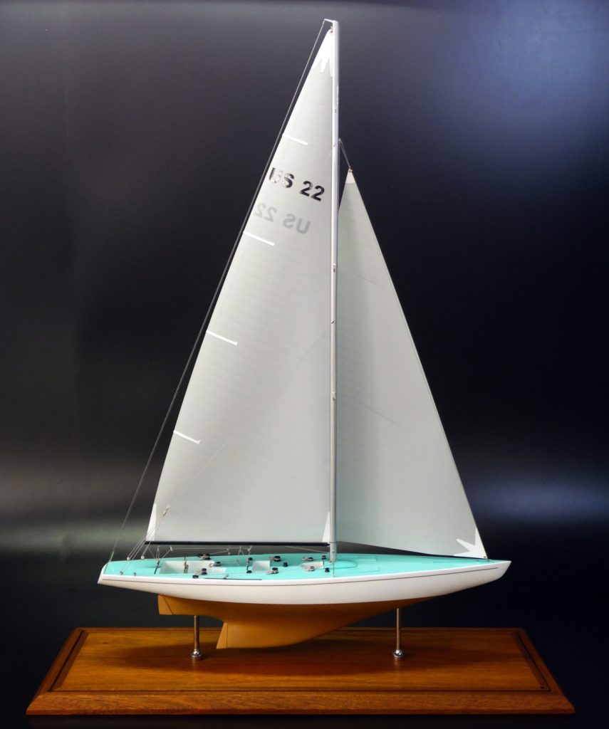 America's Cup Boats - - Intrepid 1967 - Abordage
