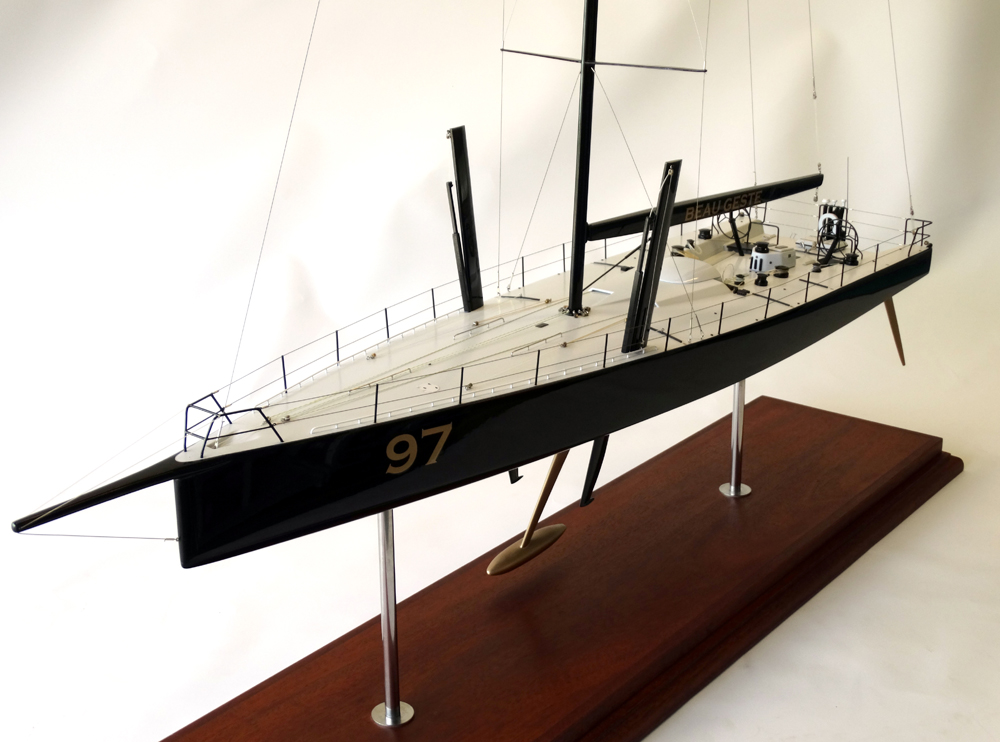 Custom Models - - BOTIN 80 "BEAU GESTE" - Abordage