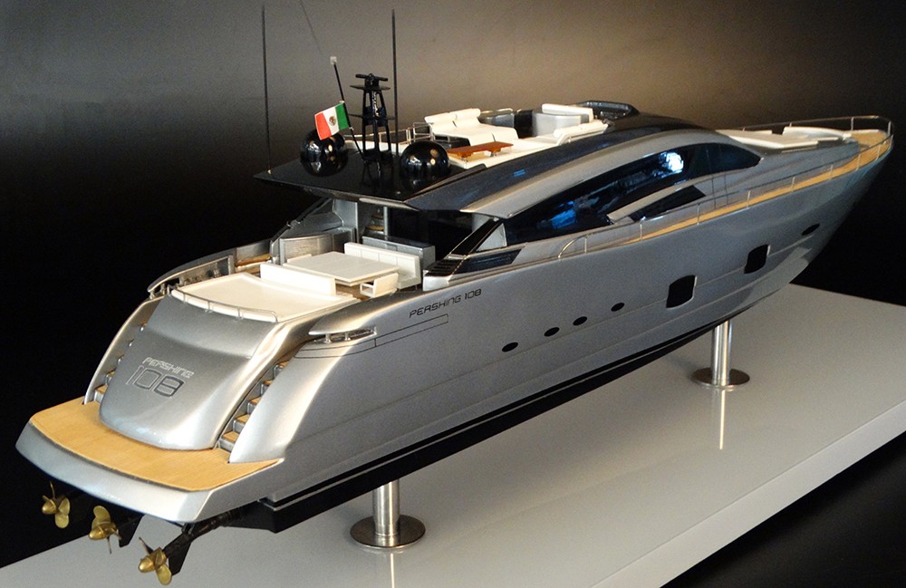 Custom Models - Pershing yachts - PERSHING 108 - Abordage