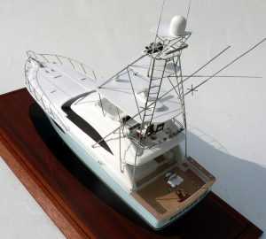 Custom Models - Bertram - Bertram 540 - Abordage