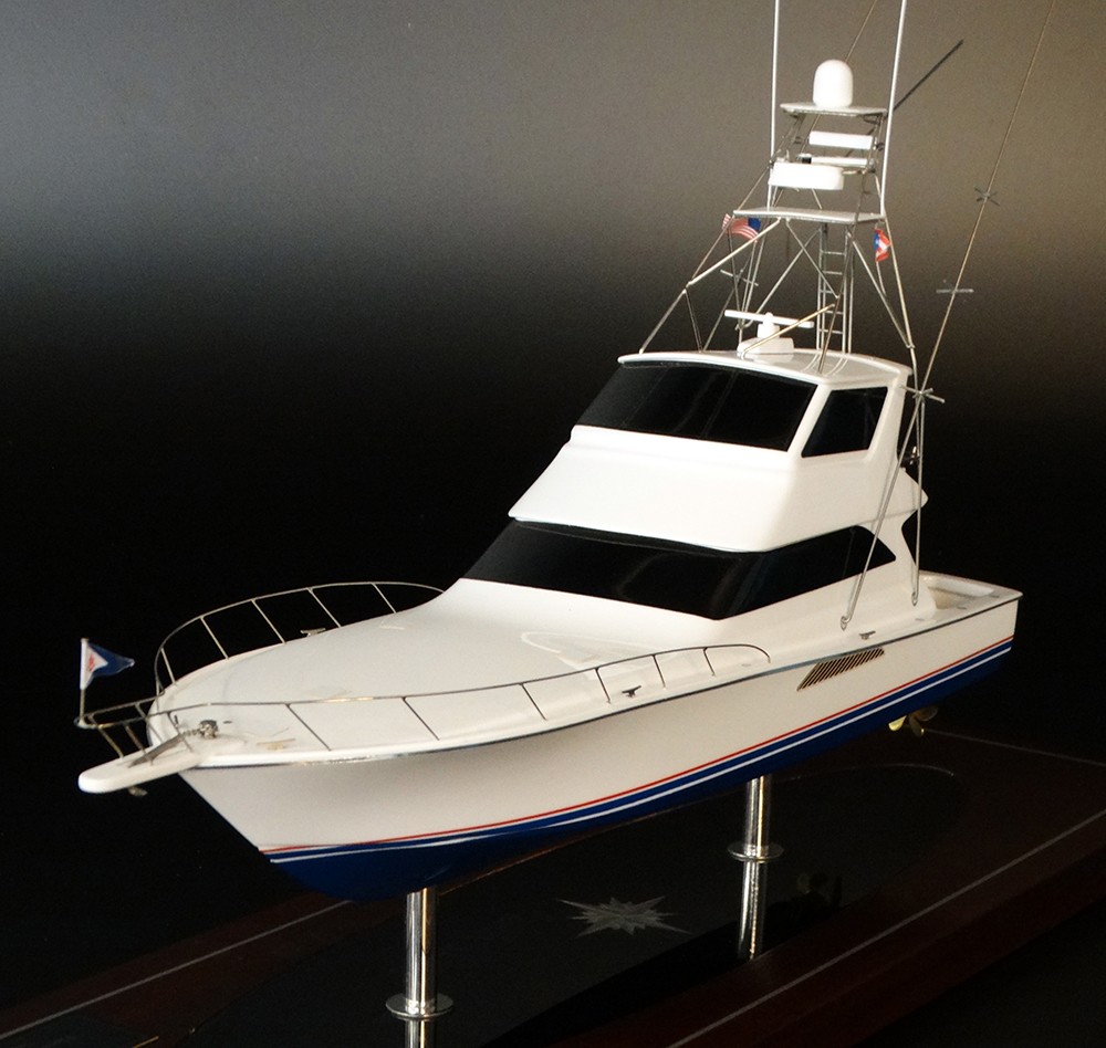 Custom Desk Models - Viking Yachts - Viking 61 Cervecita Desk Model - Abordage