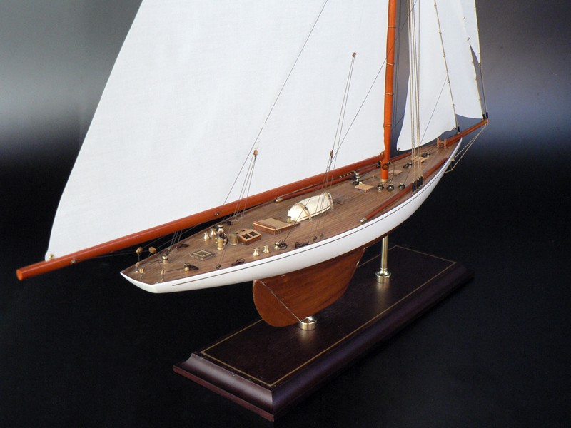 America's Cup Boats - - Columbia 1899 - Abordage