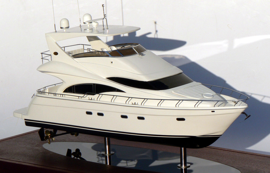 Custom Models - Carver Marquis - Carver Marquis 59 "Pond Bay" - Abordage