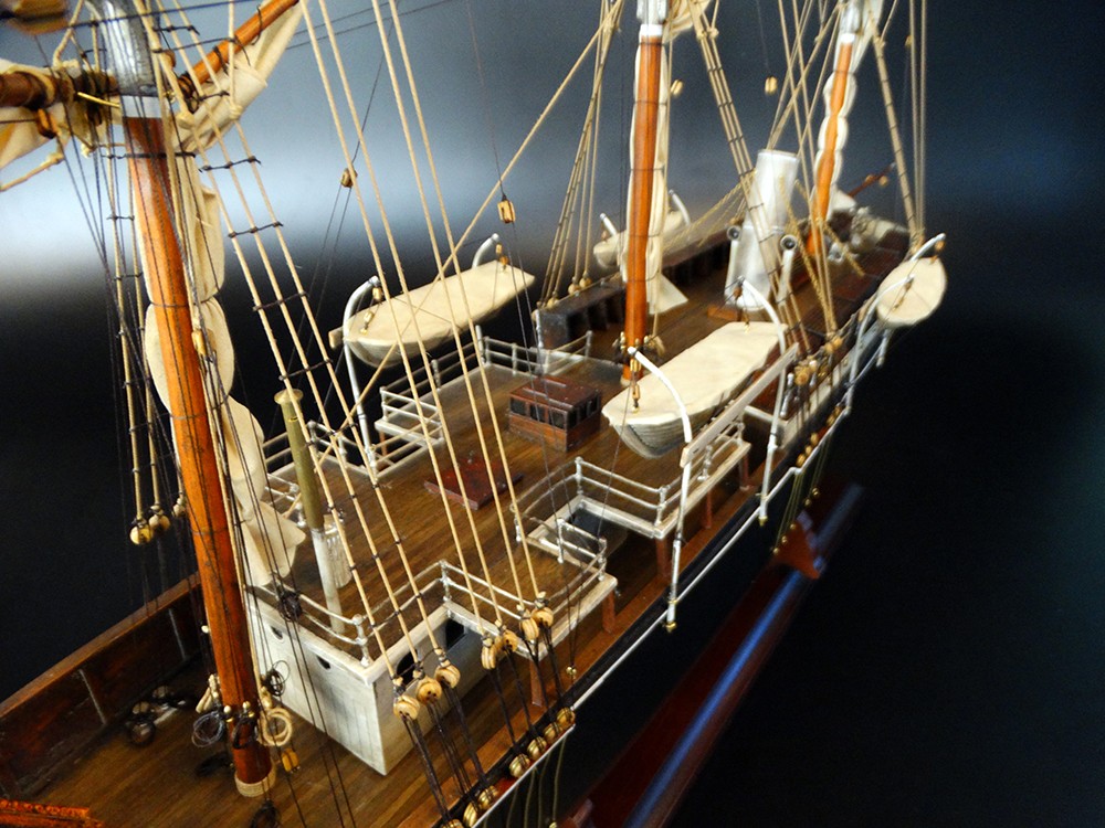 Historic Ships - - Endurance 1914 - Abordage