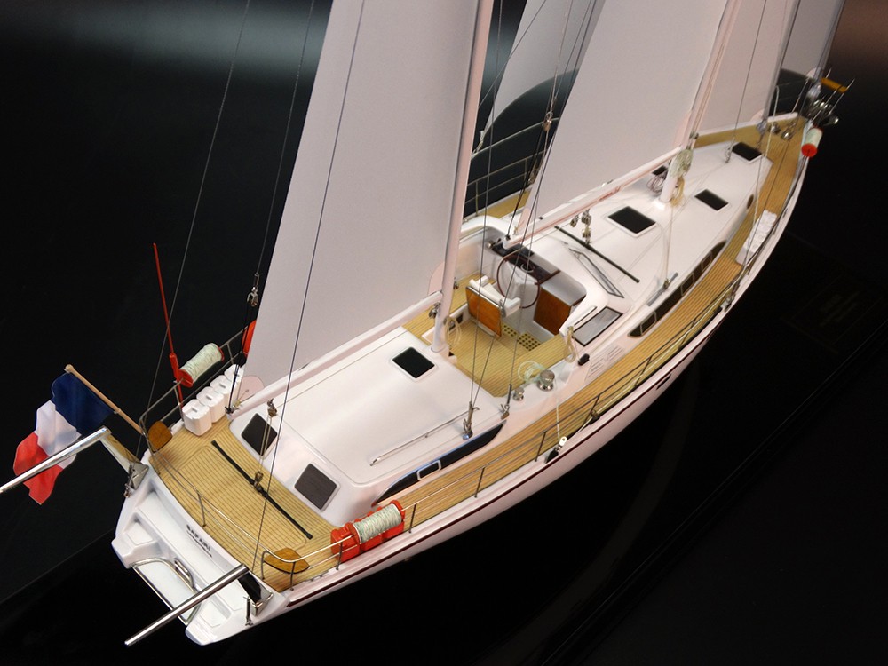 Custom Models - Amel - Amel 54 Custom model - Abordage