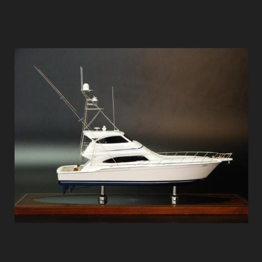 Custom Desk Models - Bertram - Bertram 630 custom model - Abordage