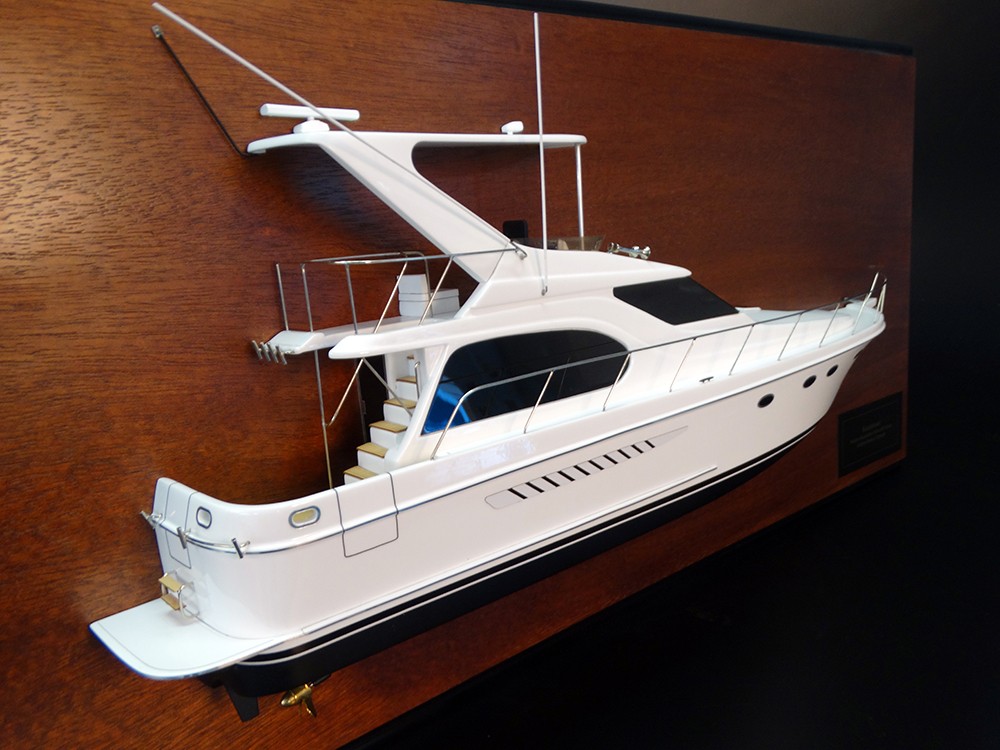 Custom Half Models - Ocean Alexander - Ocean Alexander 48 Sedan Flybridge half model - Abordage