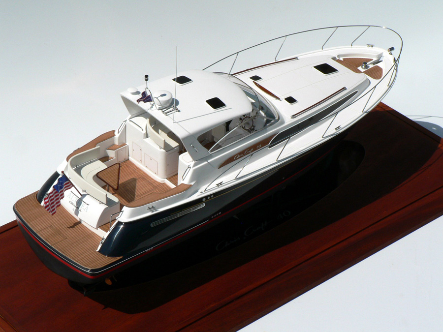 Custom Models - Chris Craft - Chris Craft Roamer 40 "Althea" - Abordage