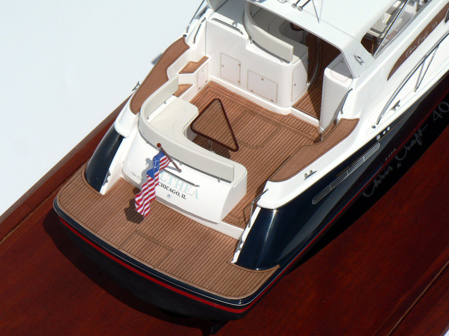 Custom Models - Chris Craft - Chris Craft Roamer 40 "Althea" - Abordage