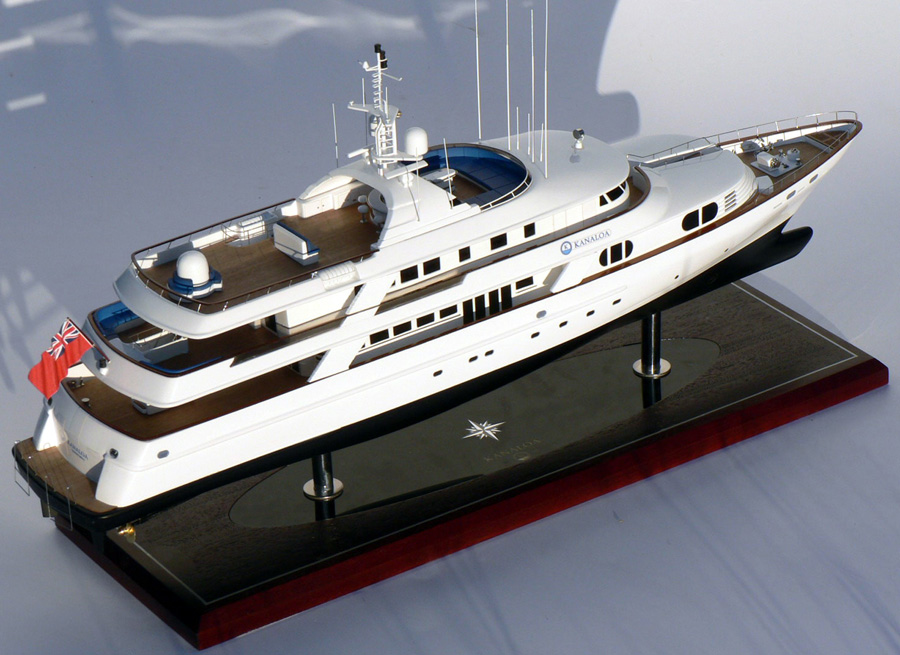 Custom Models - CRN - CRN Yacht "Kanaloa" - Abordage
