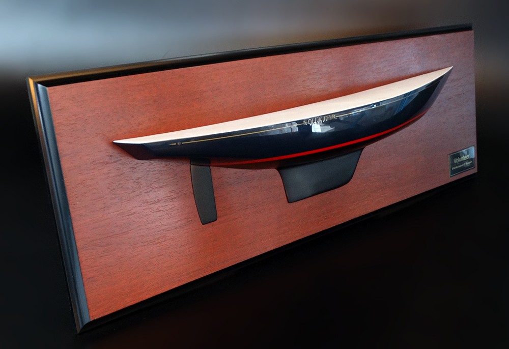 Custom Half Models - - Volunteer 47 Mark Ellis design half hull flushdeck - Abordage