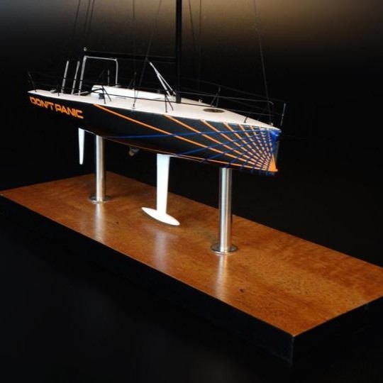 Custom Desk Models - C&C Yachts - C&C 30 desk model - Abordage