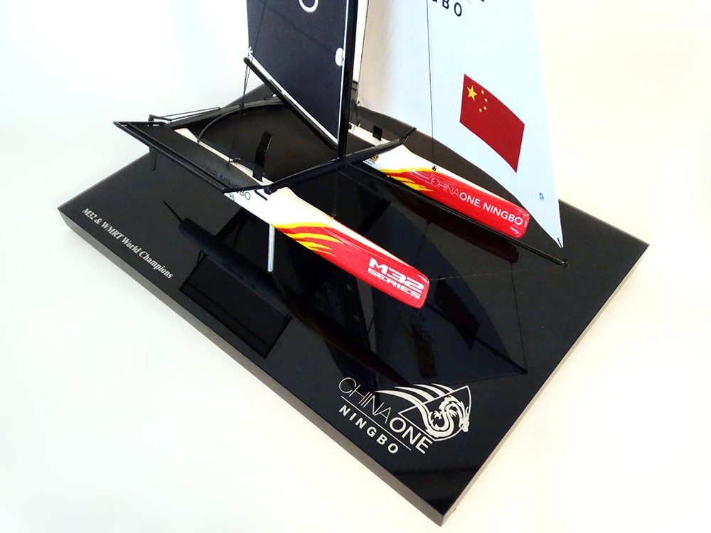 Custom Desk Models - M32 - M32 ChinaOne Ningbo desk model - Abordage