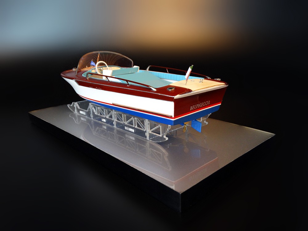 Custom Models - Riva - Riva Junior custom model - Abordage