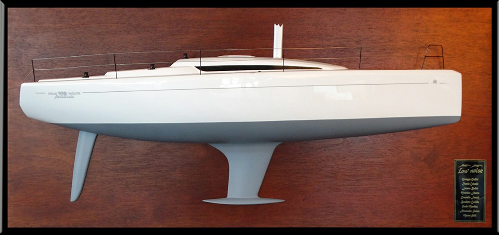 Custom Half Models - Italia Yachts - Italia Yachts 9.98 half model - Abordage