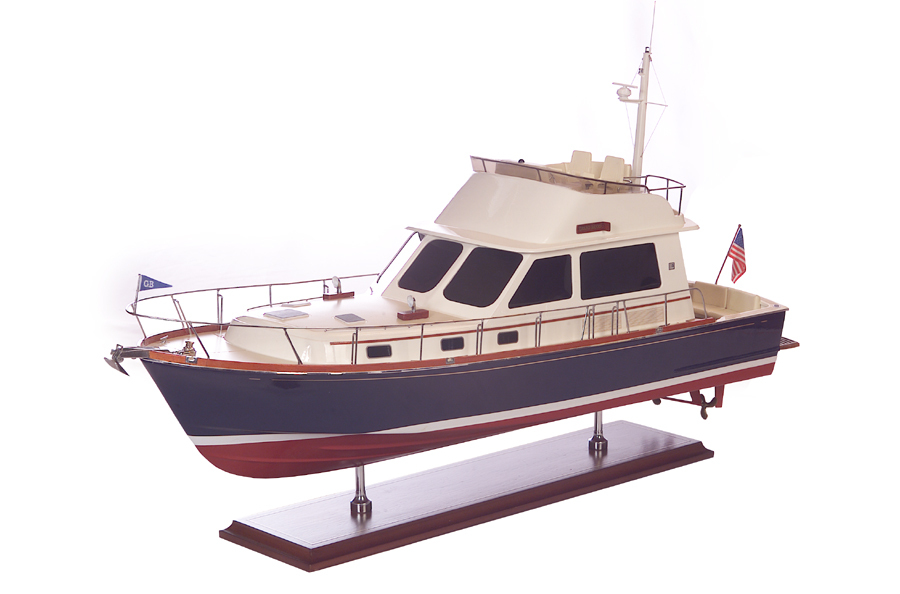 Custom Models - Grand Banks - Grand Banks 47 - Abordage