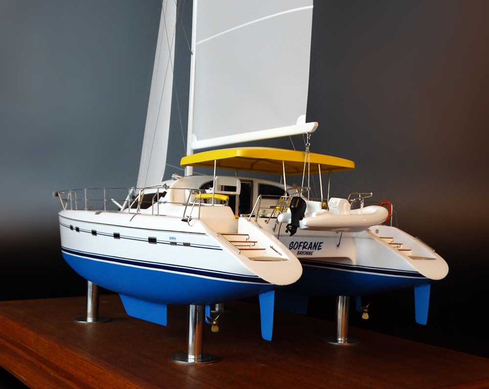 Custom Models - Alliaura - Privilège 495 Catamaran custom model - Abordage