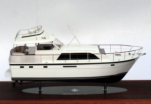 Custom Models - Hatteras - Hatteras 43 "Adelante" - Abordage