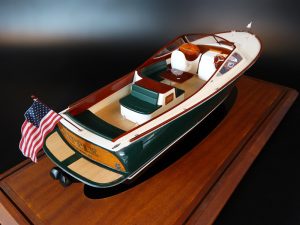 Custom Models - Hinckley - Hinckley Runabout 29 scale model - Abordage