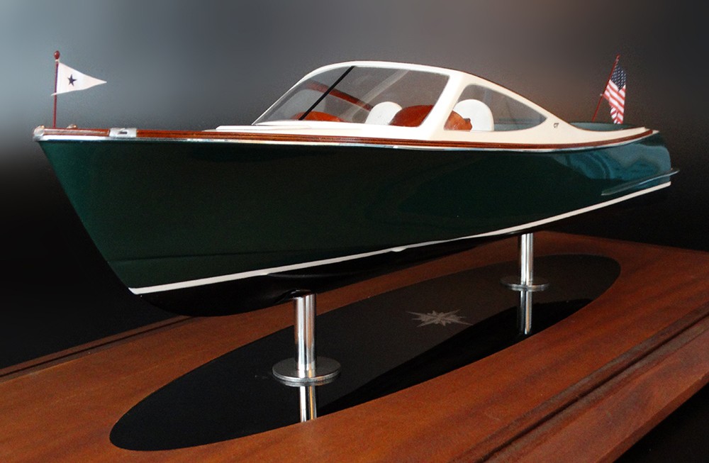 Custom Models - Hinckley - Hinckley Runabout 29 scale model - Abordage