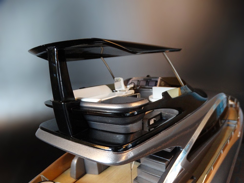 Custom Models - Lexus - Marquis-Lexus LY 650 custom model - Abordage