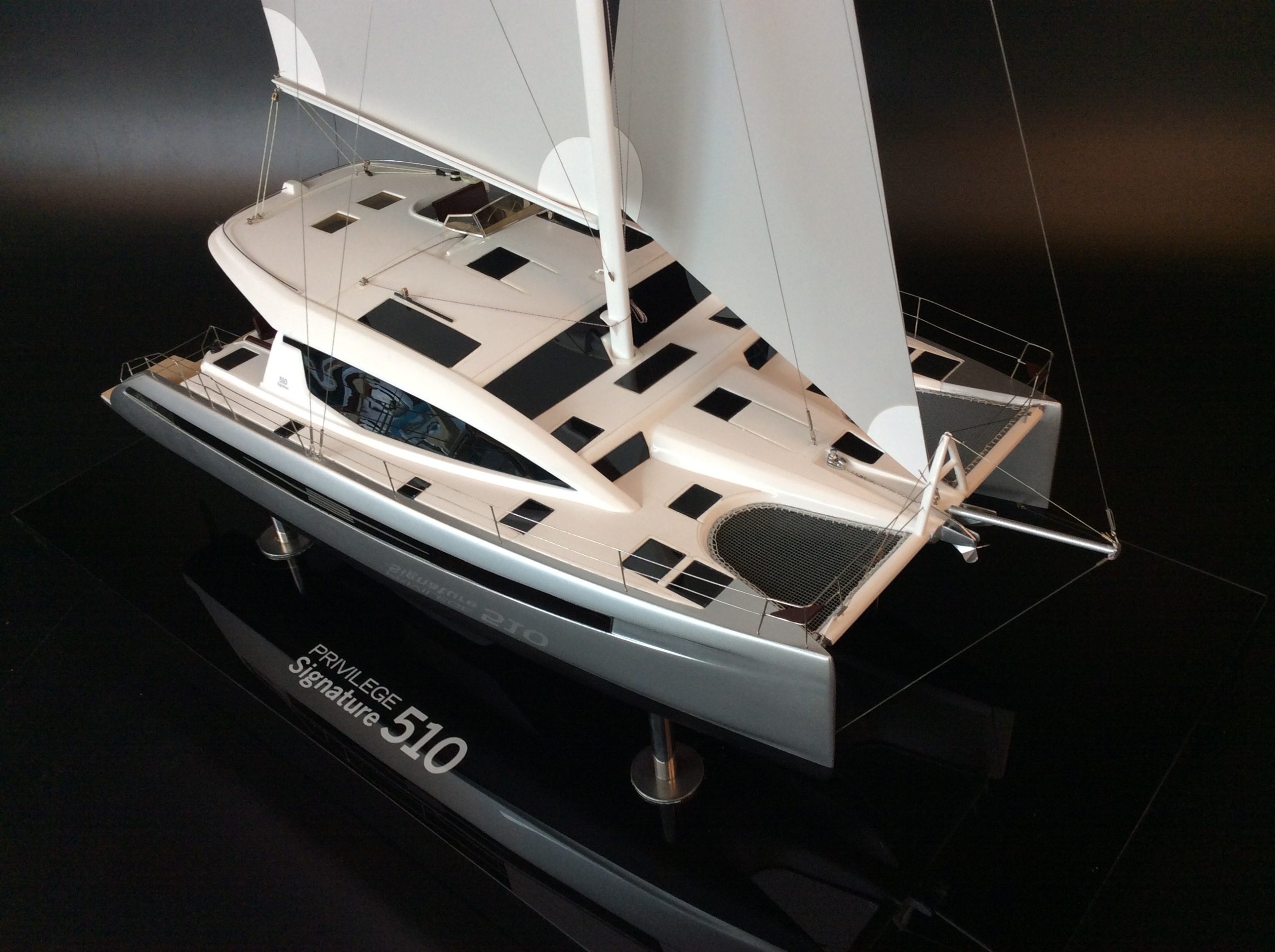 Custom Models - Privilège Marine - Privilege 510 Signature custom model - Abordage