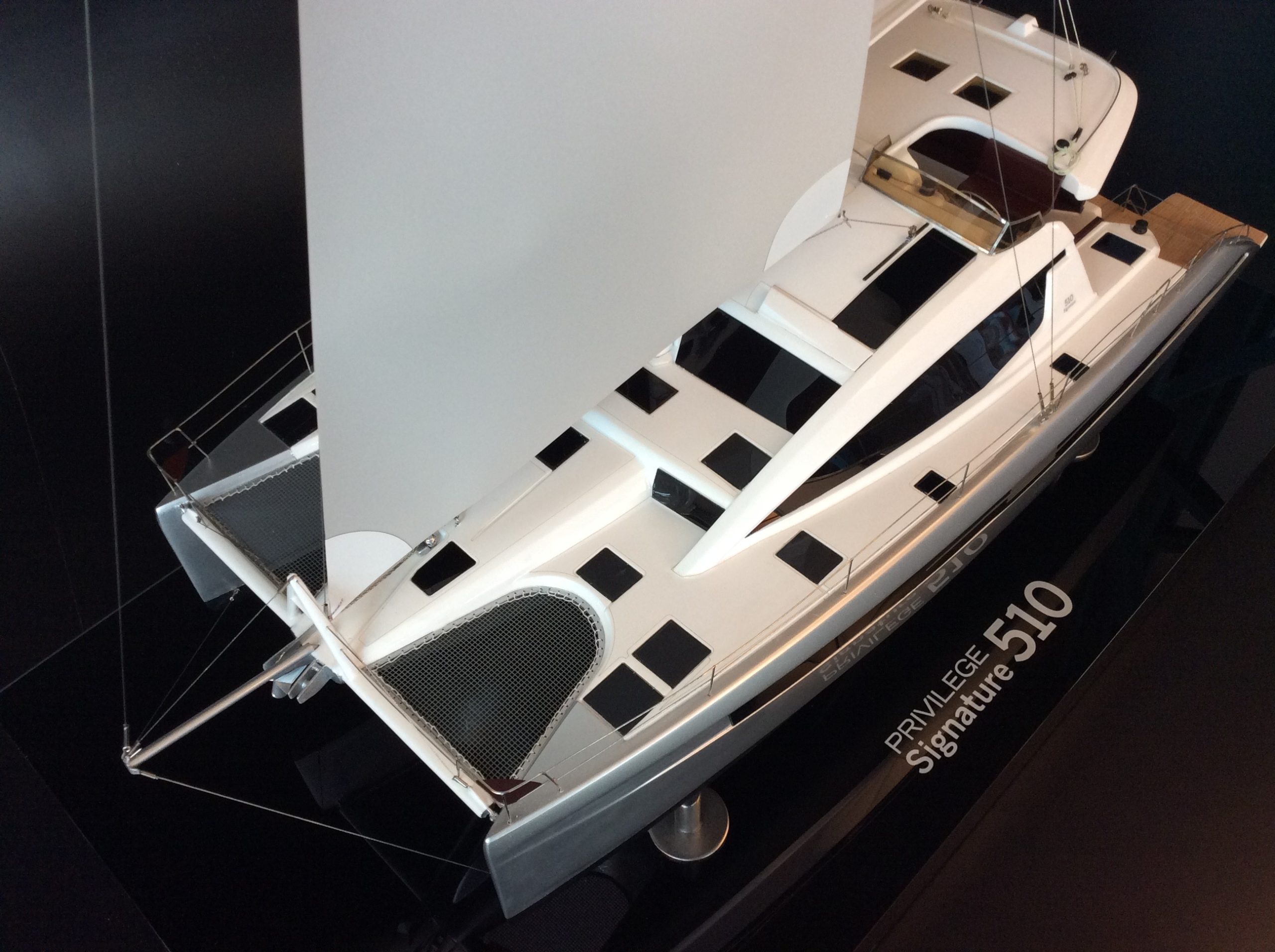 Custom Models - Privilège Marine - Privilege 510 Signature custom model - Abordage