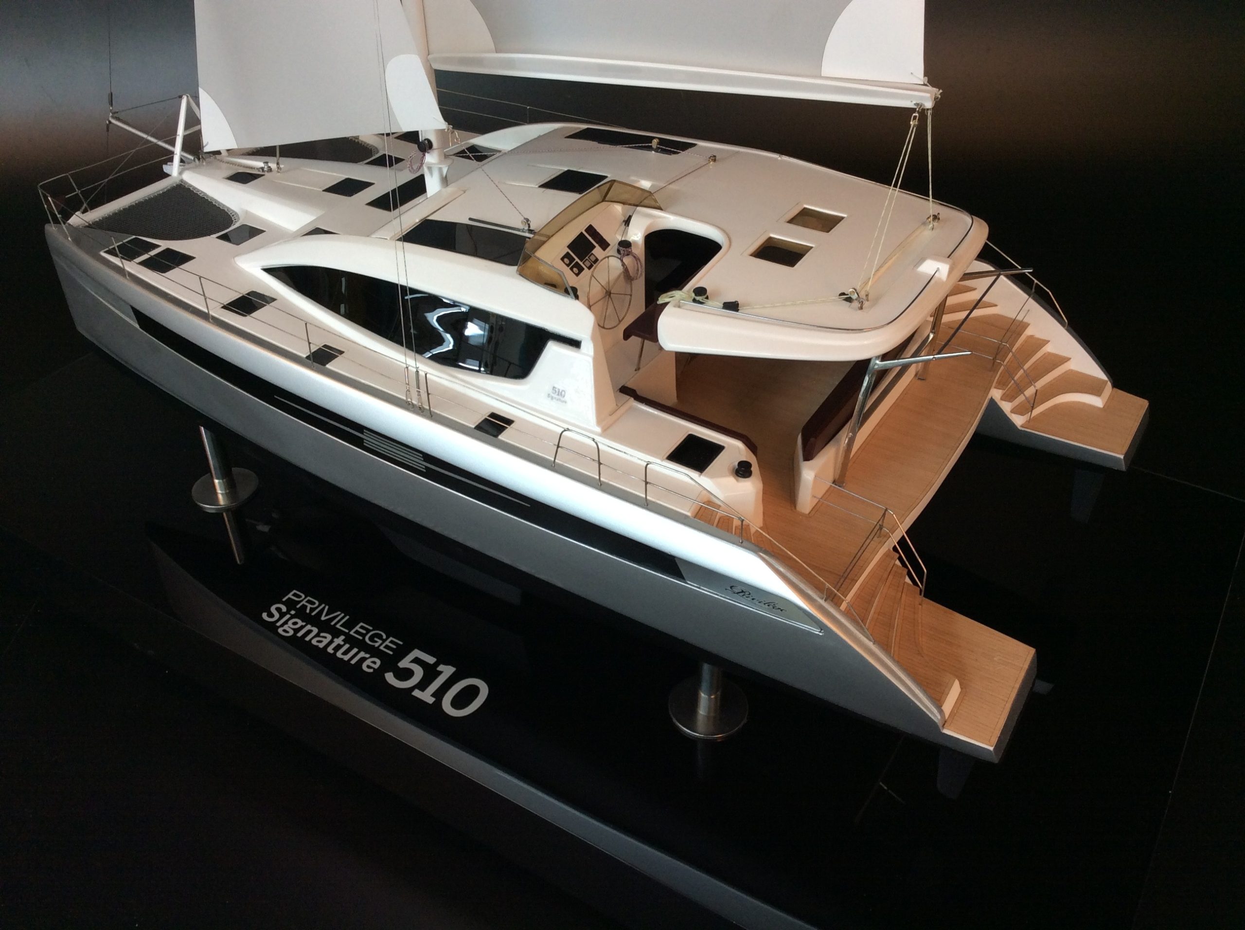 Custom Models - Privilège Marine - Privilege 510 Signature custom model - Abordage