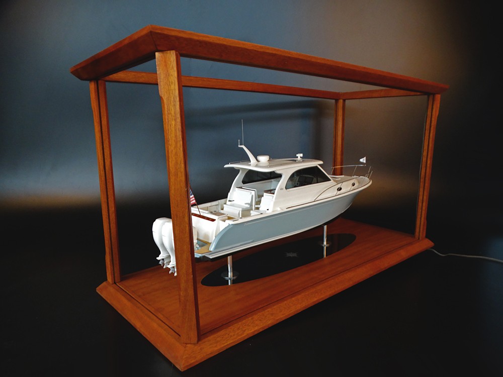 Custom Models - Hinckley - Hinckley 40X custom model - Abordage