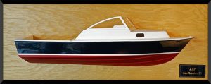 Custom Half Models - - Surfhunter 25 half model with cabin and cockpit only - Abordage
