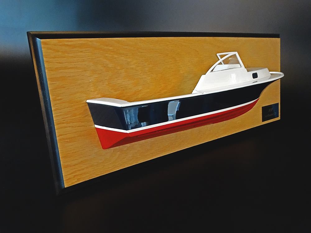 Custom Half Models - - Surfhunter 25 half model with cabin and cockpit only - Abordage