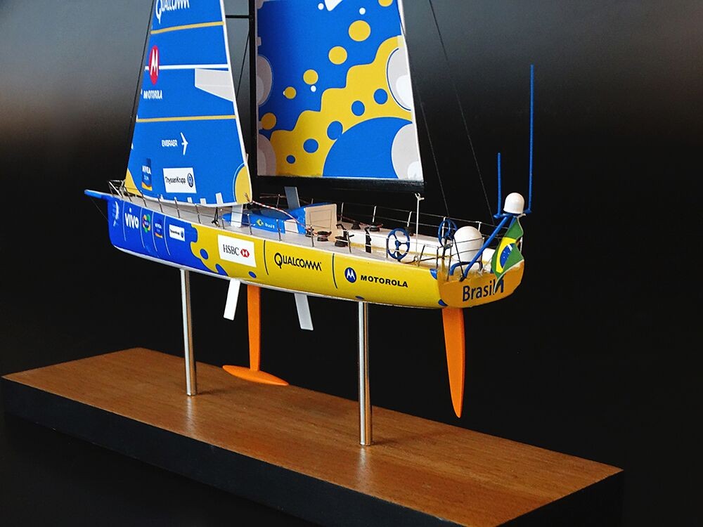 Custom Desk Models - - Volvo Ocean Race VOR 70 - Brasil 1 - 2005-2006 desk model - Abordage