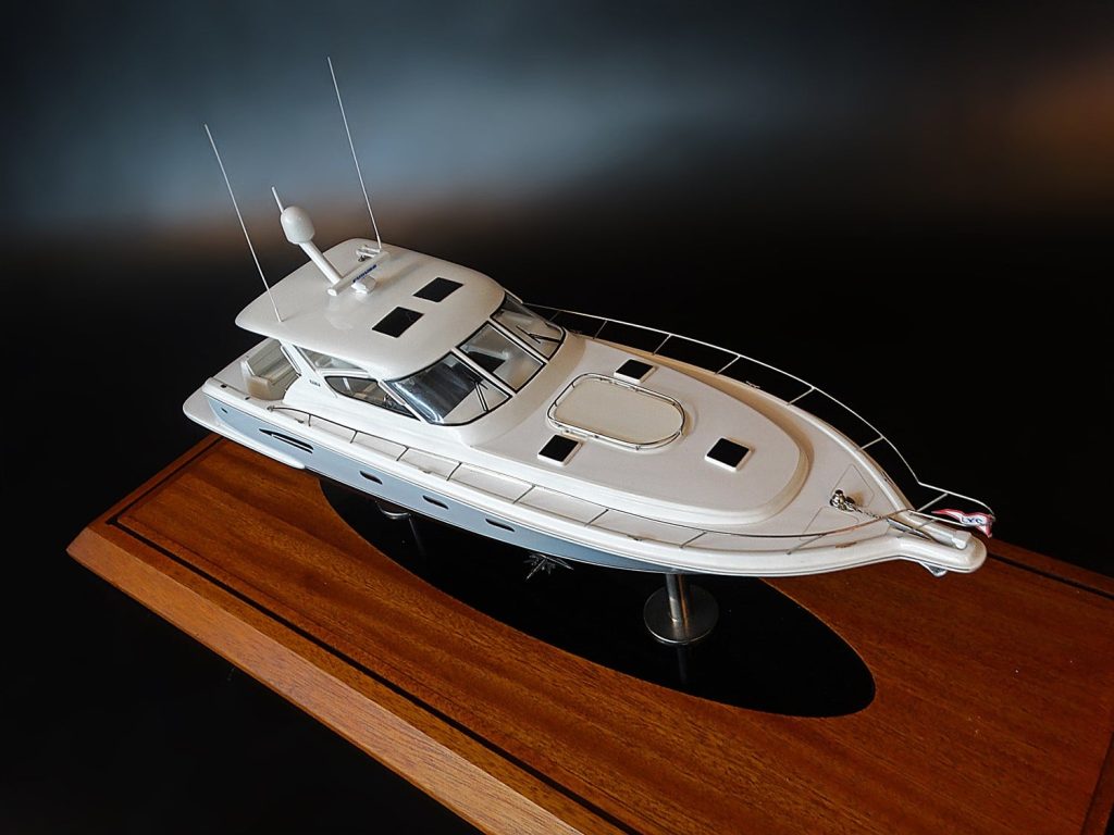 Custom Models - Tiara - Tiara 52 Cruiser custom model - Abordage