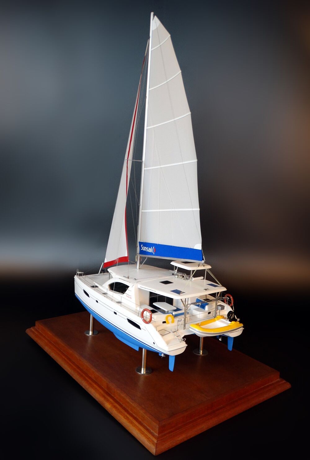 Custom Models - Leopard Catamarans - Leopard 44 Catamaran - Abordage