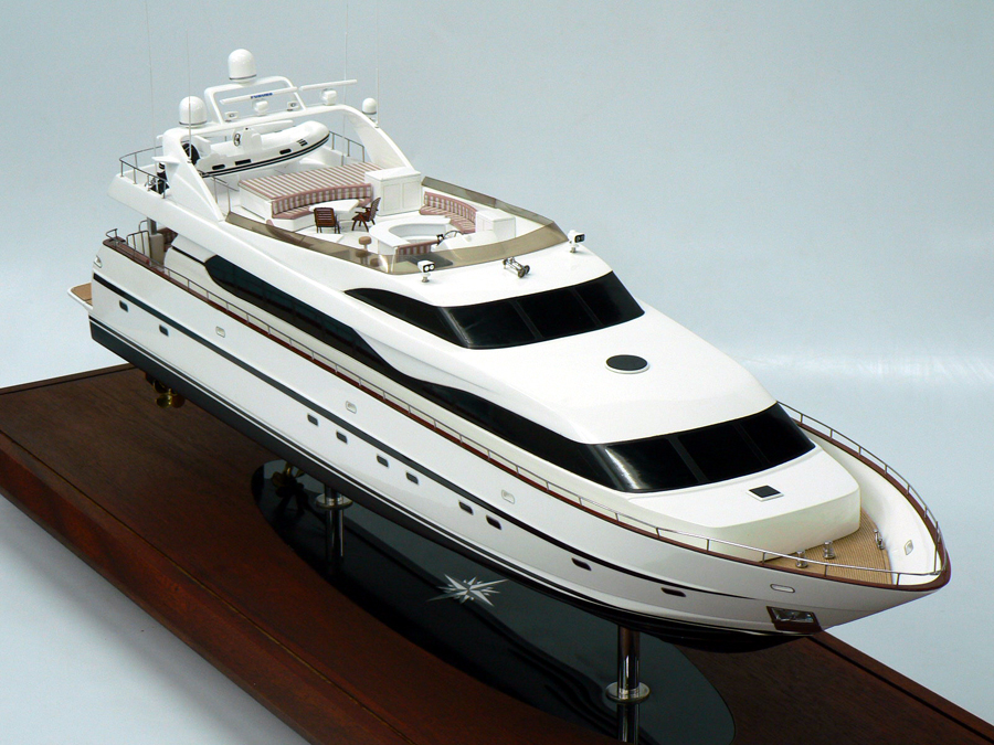 Custom Models - Monte Fino - Monte Fino 115 "Miracle" - Abordage