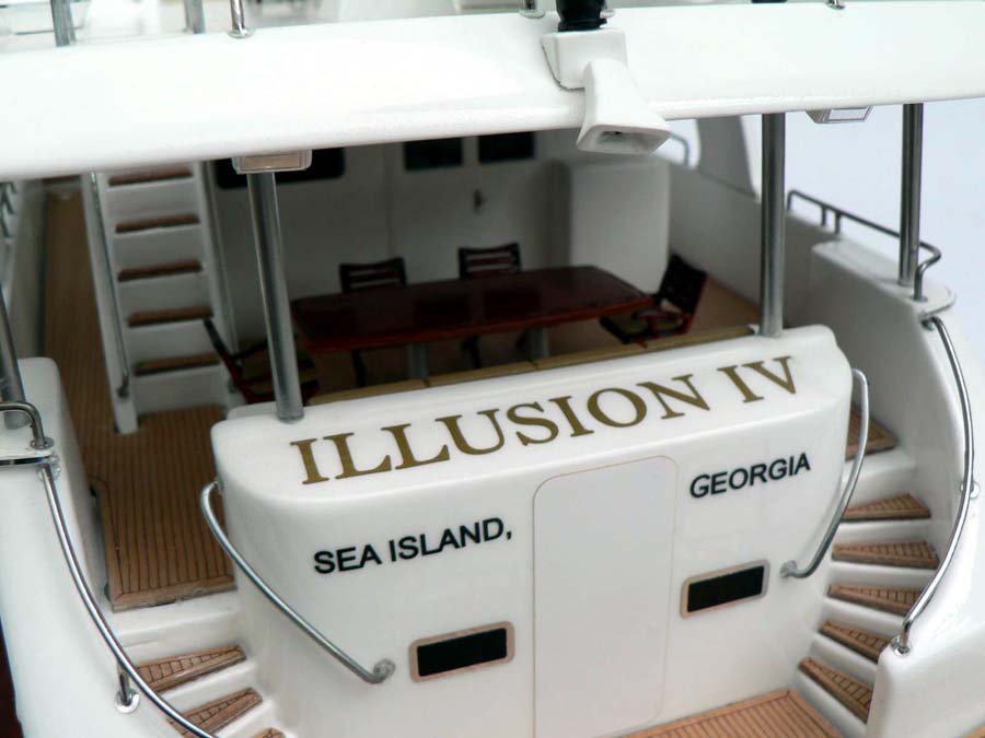 Custom Models - Outer Reef - Outer Reef 80 "Illusion IV" - Abordage
