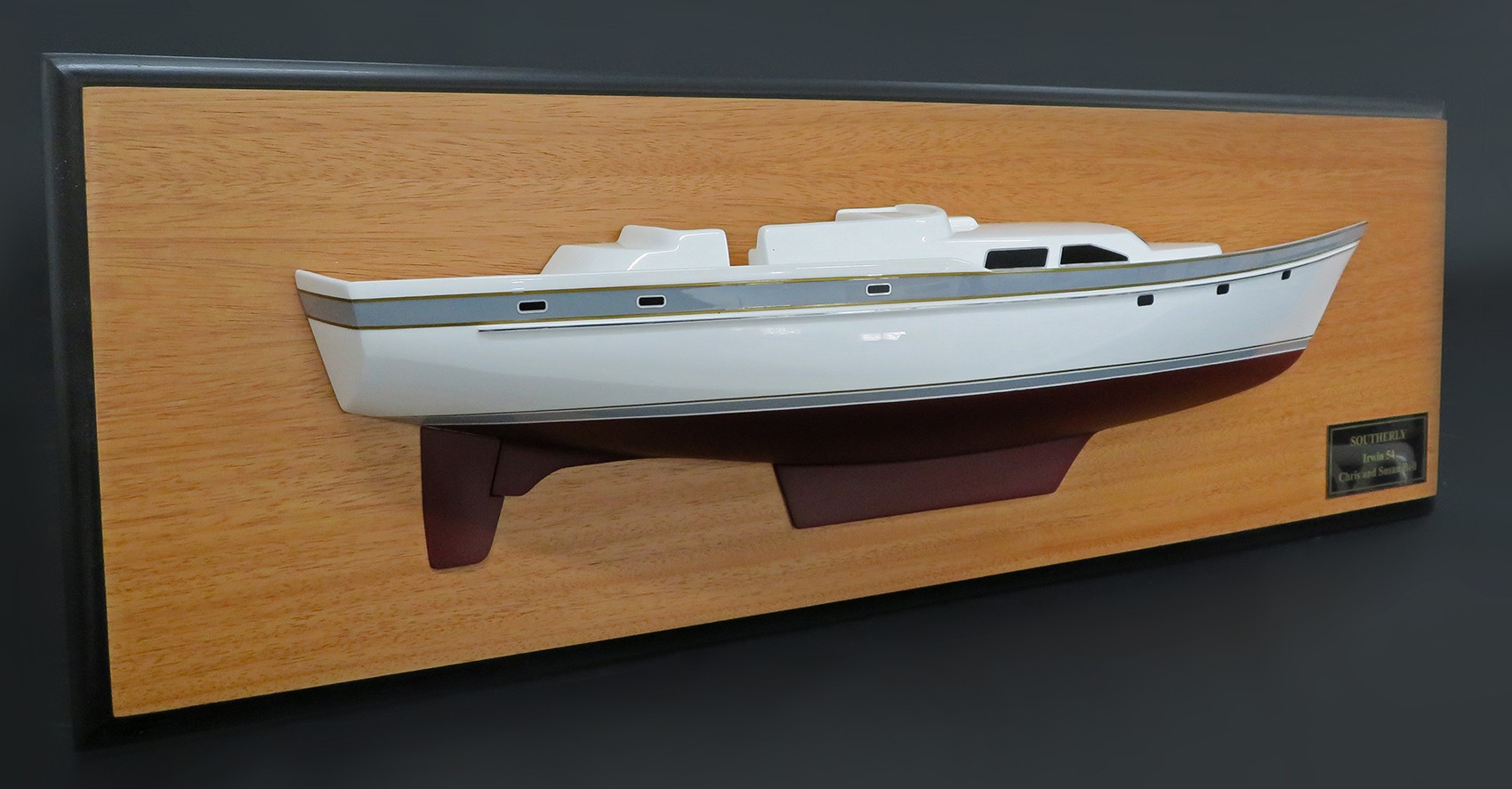 Custom Half Models - Irwin - Irwin 54 half model with cabin and cockpit only - Abordage